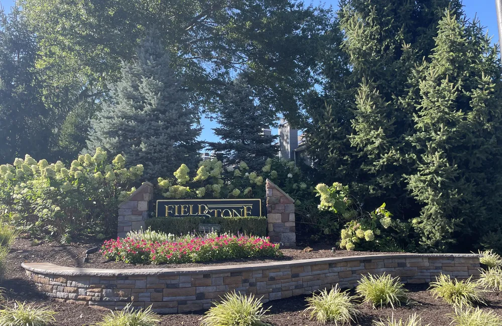 HOA landscape wall by PTB Landscape Management